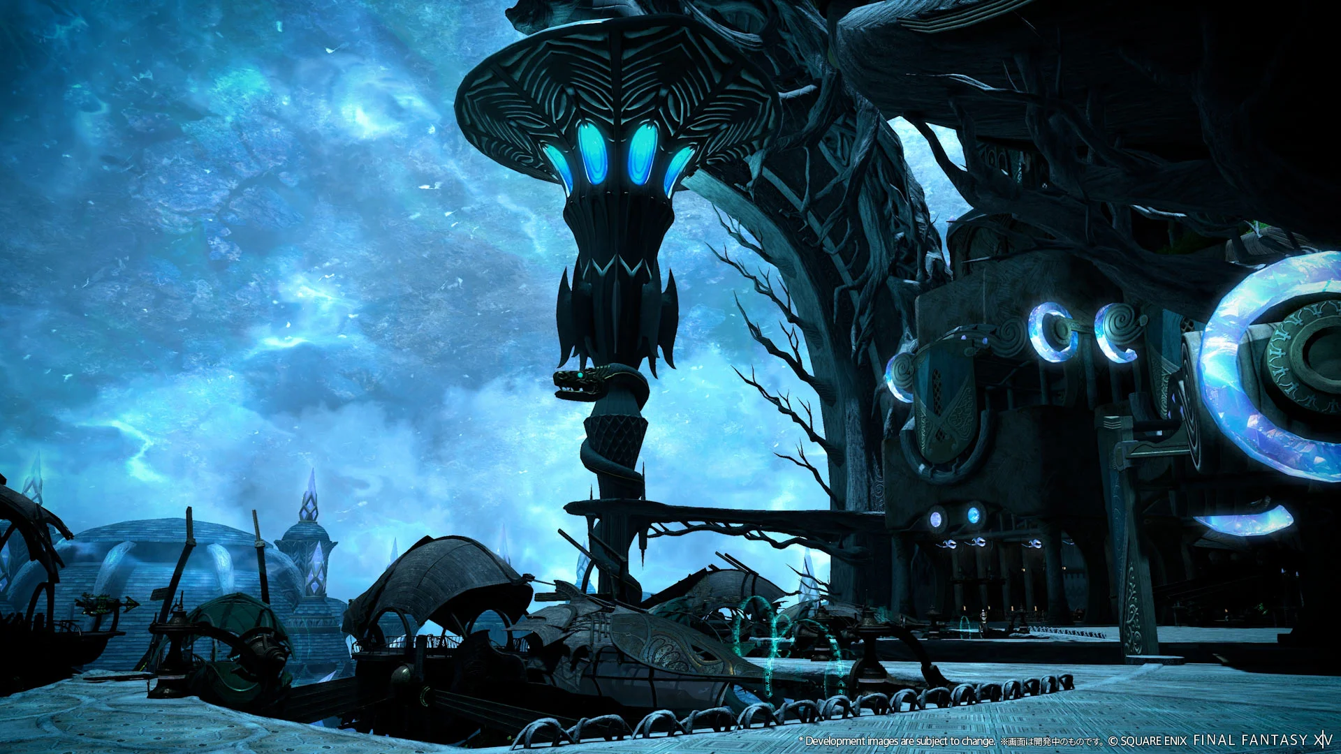Airships docked in Evercold
