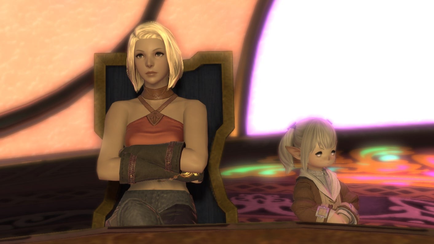Lewena sitting at a table at the Gold Saucer next to a Lalafell